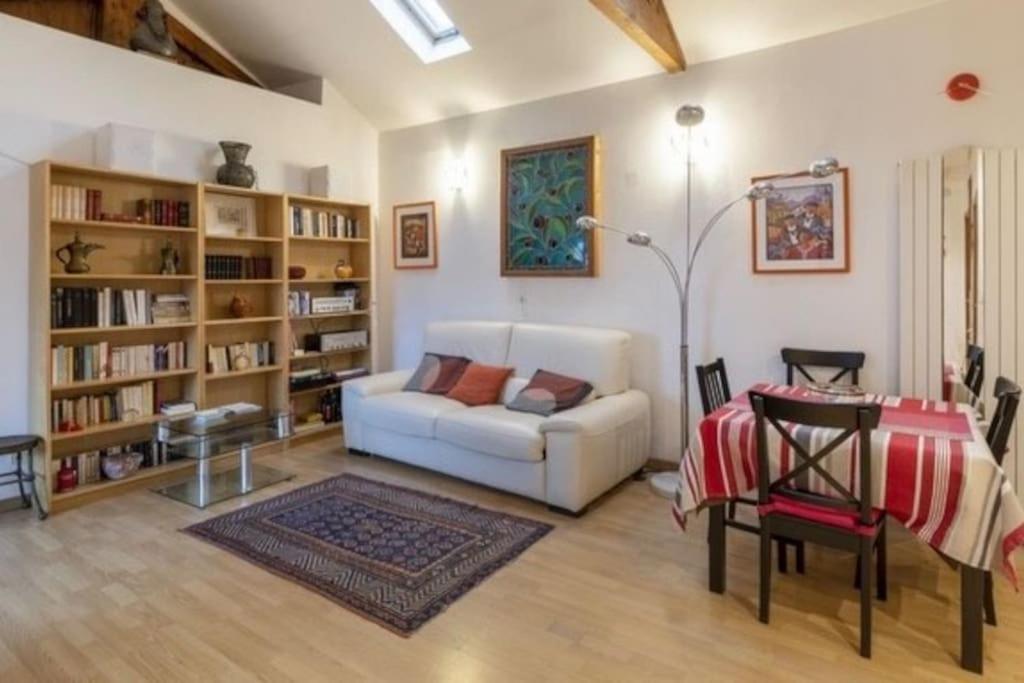 Charmant T3 Avec Terrasse Au Coeur De Ciboure Apartamento Exterior foto