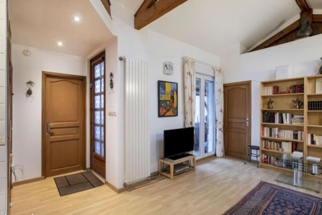 Charmant T3 Avec Terrasse Au Coeur De Ciboure Apartamento Exterior foto